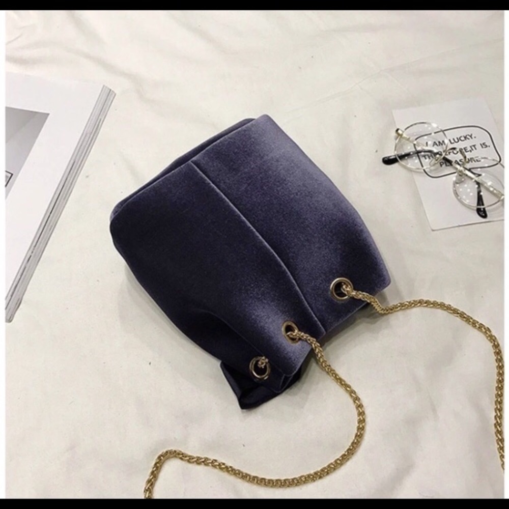 Black Velvet Bucket Bag Purse Tote Handbag - Picture 2 of 6
